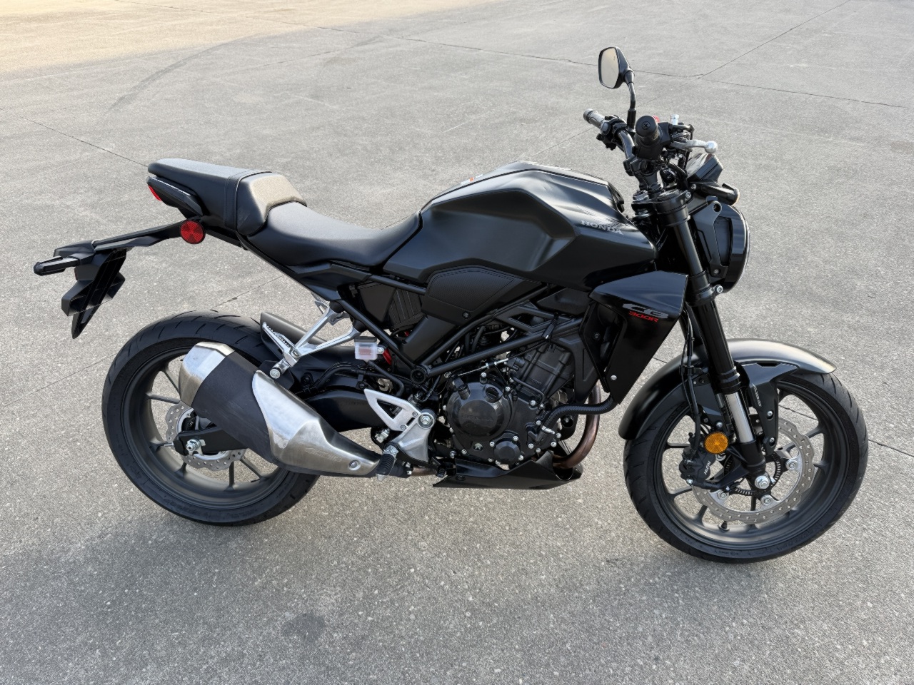 2025 Honda CB300R